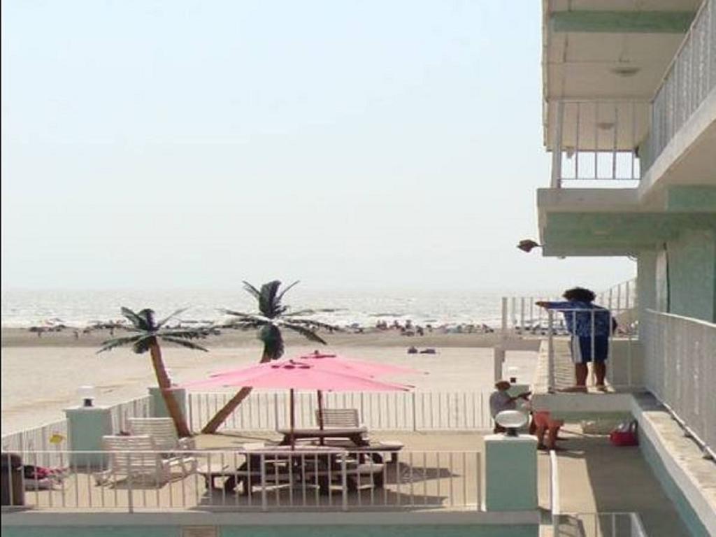 וויילדווד קרסט Four Winds Condo Motel חדר תמונה