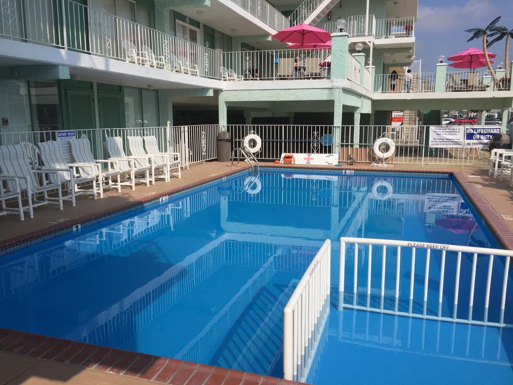 וויילדווד קרסט Four Winds Condo Motel מראה חיצוני תמונה