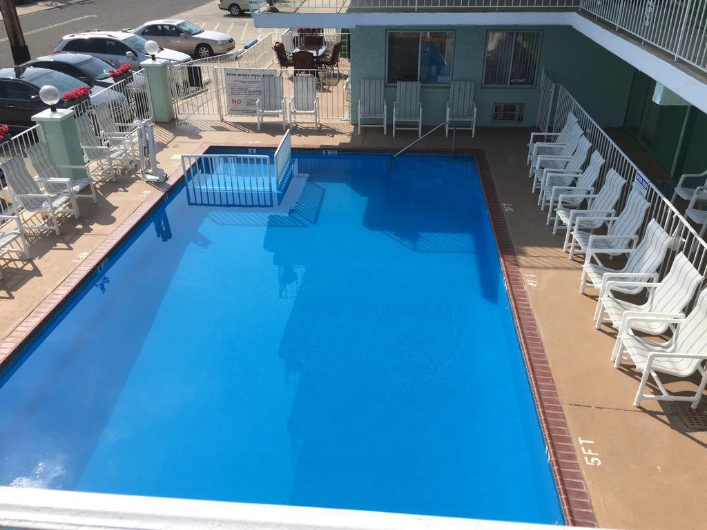 וויילדווד קרסט Four Winds Condo Motel מראה חיצוני תמונה