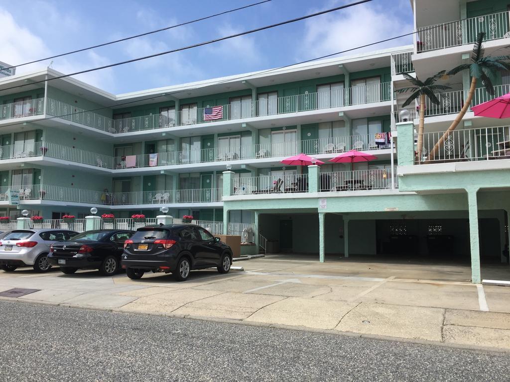 וויילדווד קרסט Four Winds Condo Motel מראה חיצוני תמונה