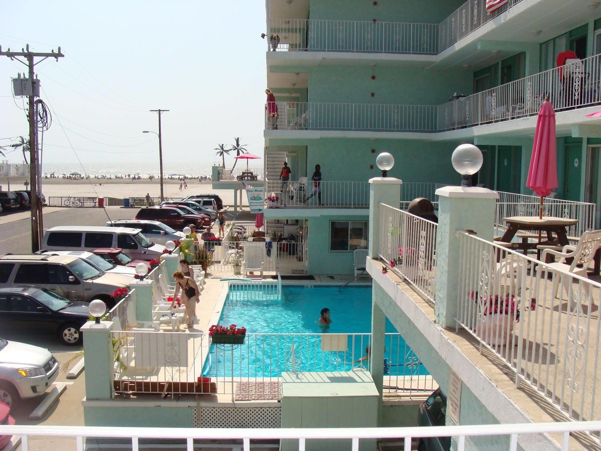 וויילדווד קרסט Four Winds Condo Motel מראה חיצוני תמונה